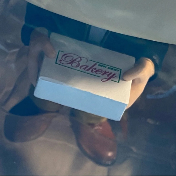 The Sopranos - Christopher Moltisanti w/ New Jersey Bakery Box -#1294 Funko Pop! - Picture 5 of 5